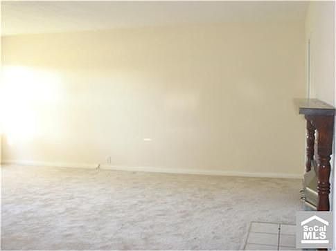 3rd image of 410 E 22nd St