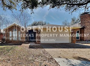 8720 Mystic Trl, Fort Worth, TX 76118