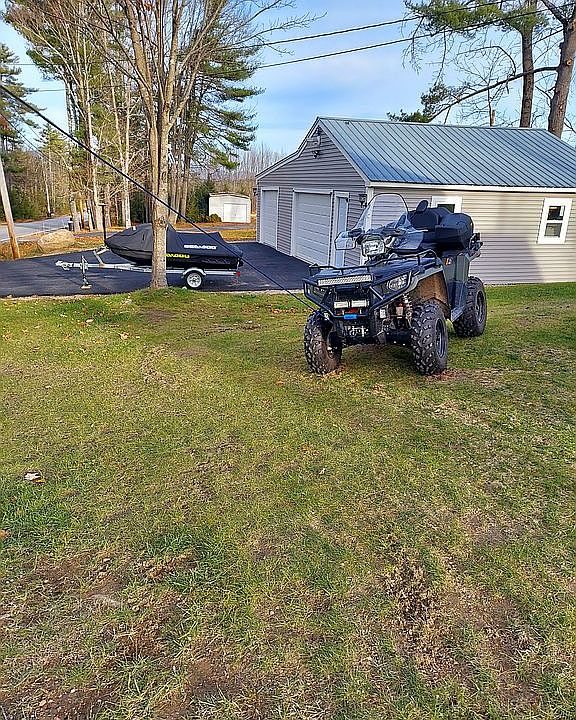 2nd image of 422 North Rd