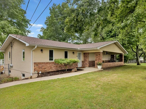 1265 W Ash Ave, Decatur, IL 62526