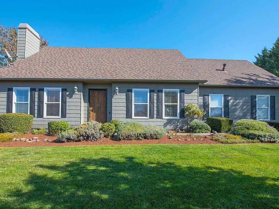 1st image of 4266 Tamarack Dr
