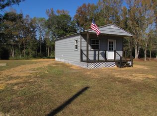 68 River Bend Rd, Columbia, MS 39429