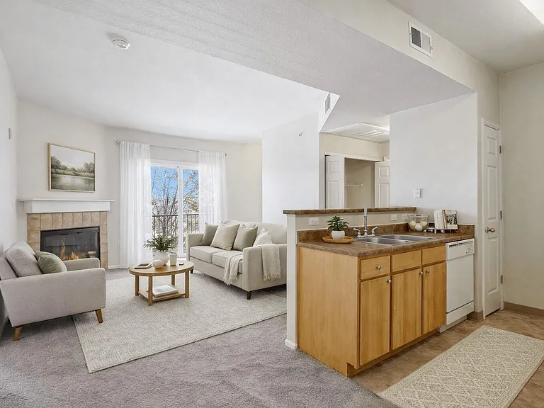 Stetson Meadows Apartments — Photo 14