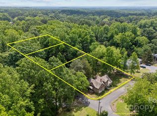 203 E College St, Star, NC 27356