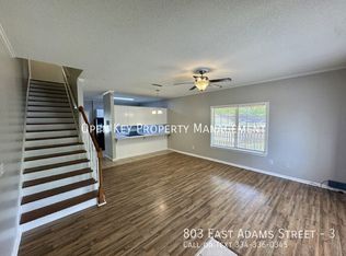 803 E Adams St APT 3, Dothan, AL 36303