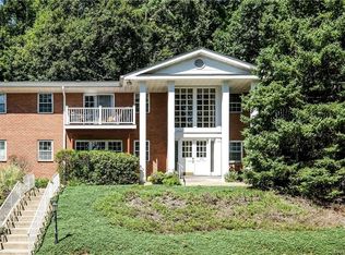 110 Nottingham Rd, Bedford Hills, NY 10507