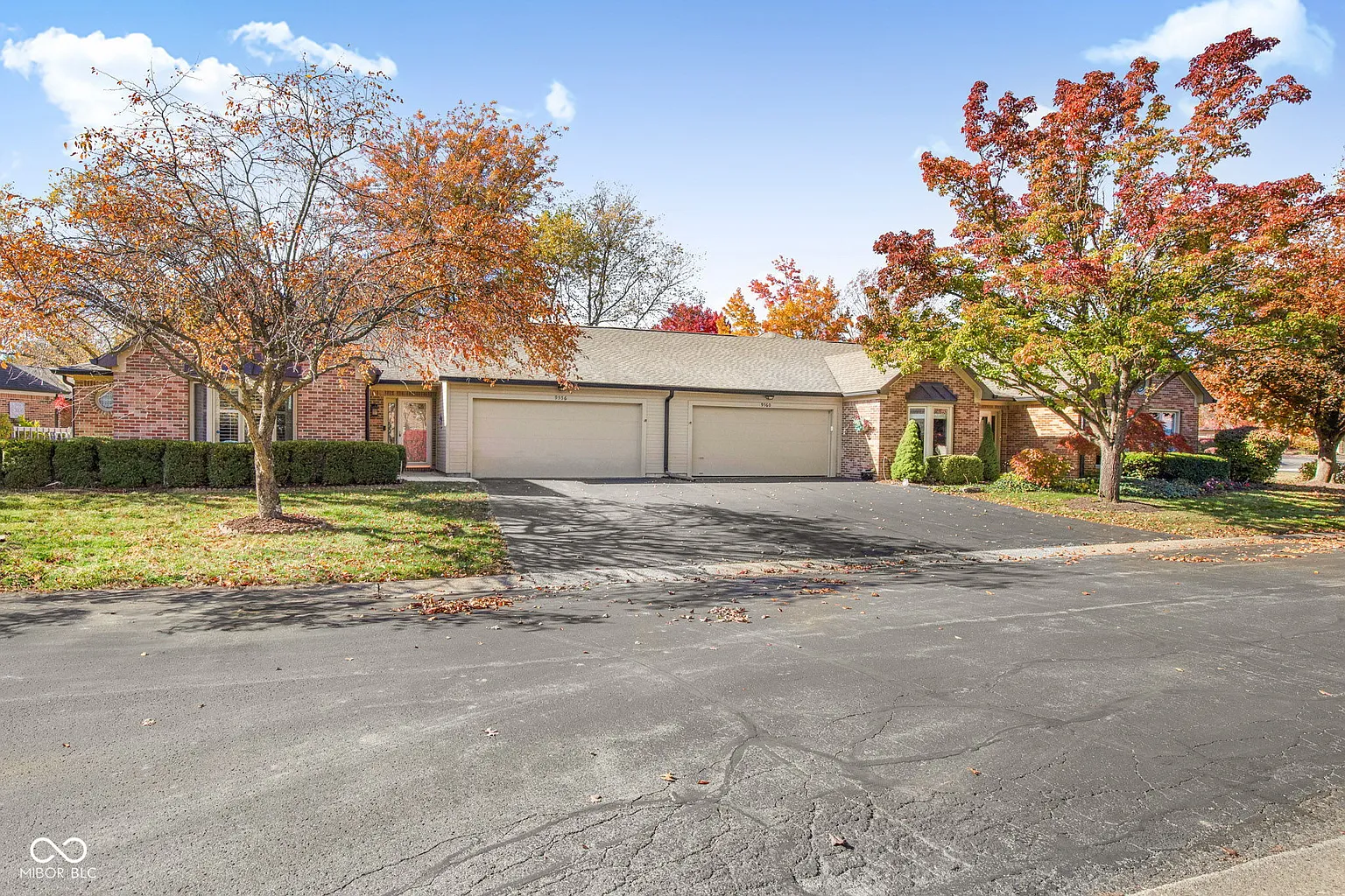 9556 Drakeford Dr photo 1