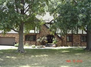 3127 Saint Andrews Dr, Decatur, IL 62521