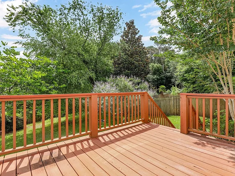 1010 Meridian Dr — Photo 29