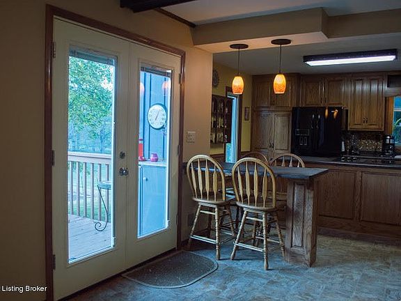 1903 Oriole Place-18