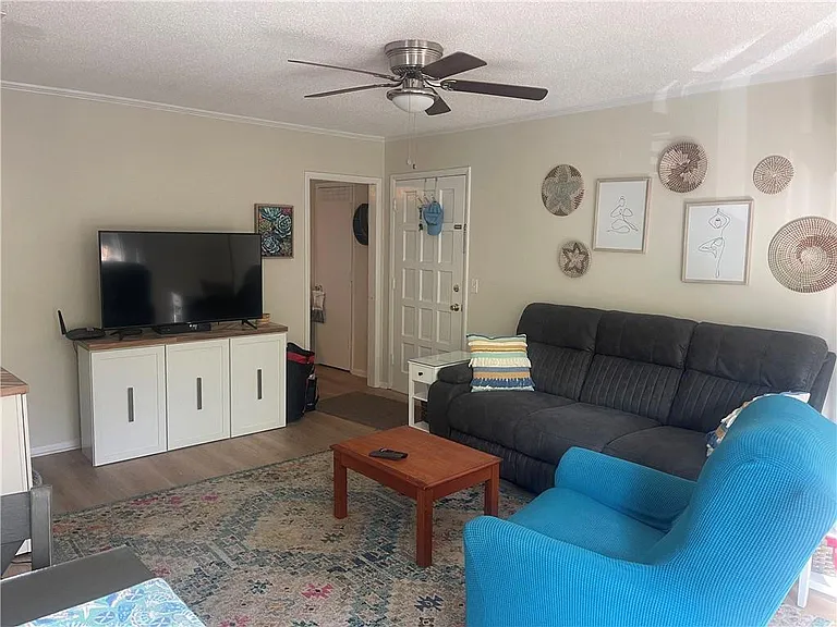 800 Mallery St #G-56 — Photo 2