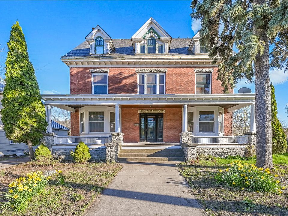 50th image of 616 E Main St