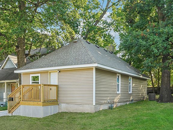 2nd image of 1807 22nd St
