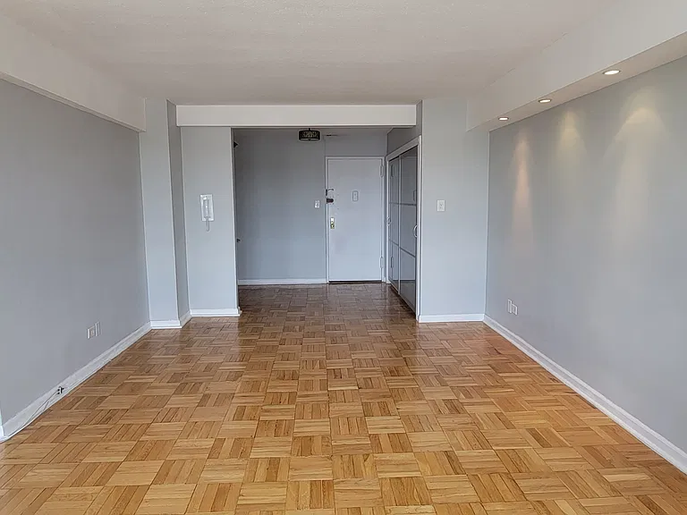 10740 Queens Blvd #11L — Photo 8
