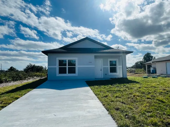2709 8th St SW, Lehigh Acres, FL 33976