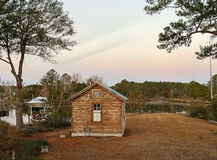 113 Dickinson Ln, Beaufort, NC 28516