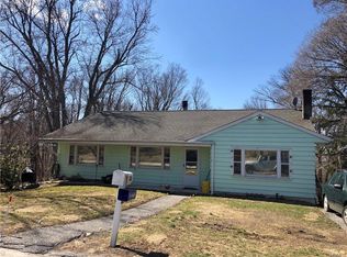 13 North Dr, Carmel, NY 10512
