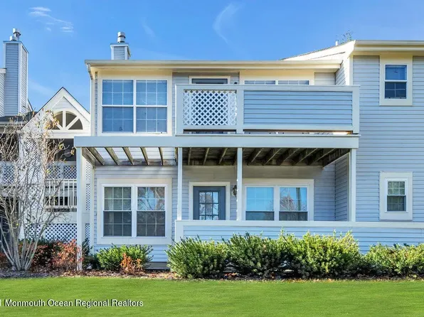 470 Magnolia Ct, Howell, NJ 07731