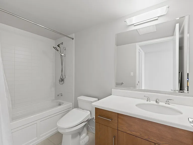 1009 Kapiolani Blvd #4403 — Photo 11