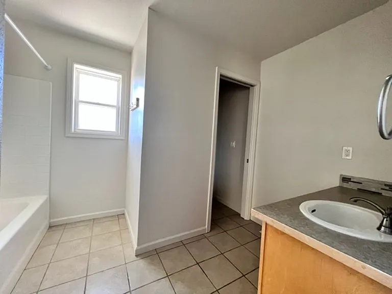3134 N Blue Springs Ave — Photo 31
