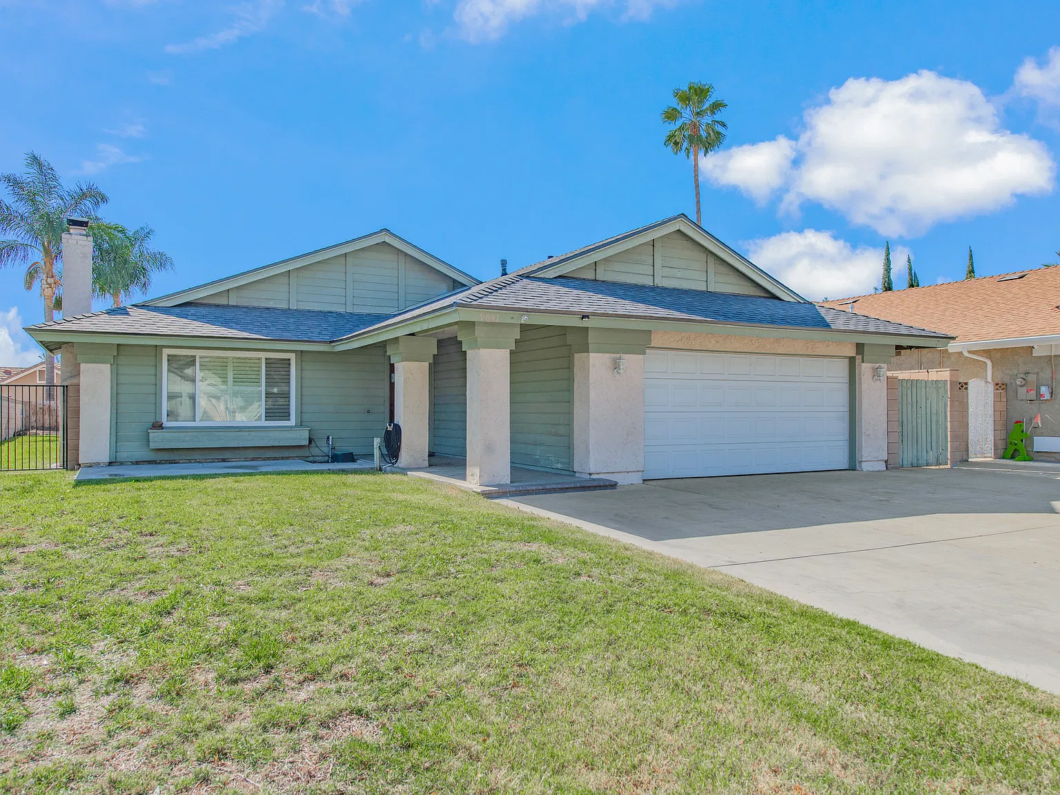 4 bed, 1568 sqft, $3,580 — Photo 3