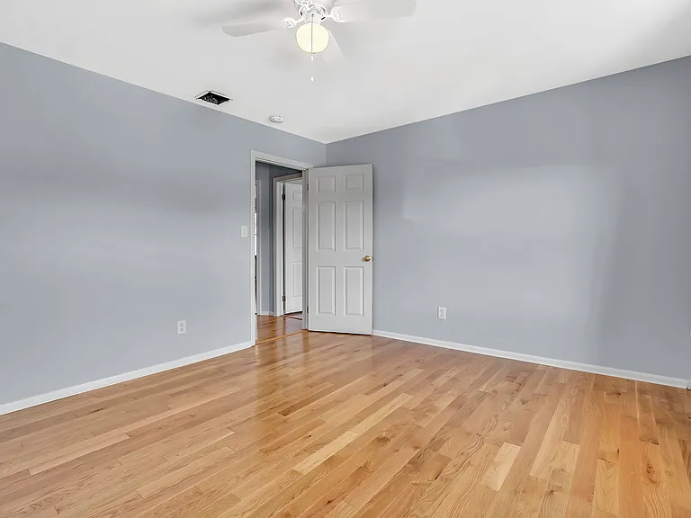 6 Meester St — Photo 27