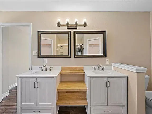 8508 Grandview Dr — Photo 15