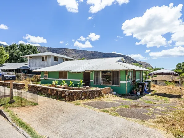 89-359 Mokiawe St, Waianae, HI 96792