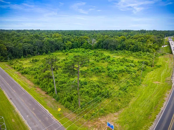 285 Fm 2090 Rd, Cleveland, TX 77327