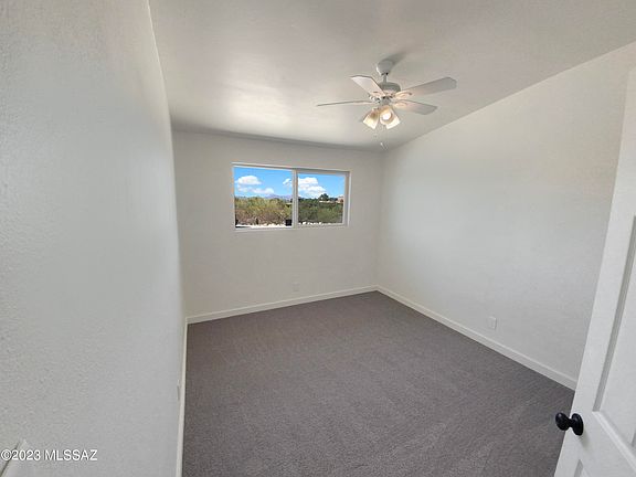 5th image of 5512 N El Sirio Dr