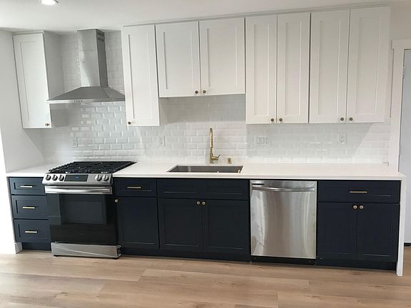 4th image of 134 W Roosevelt Ave