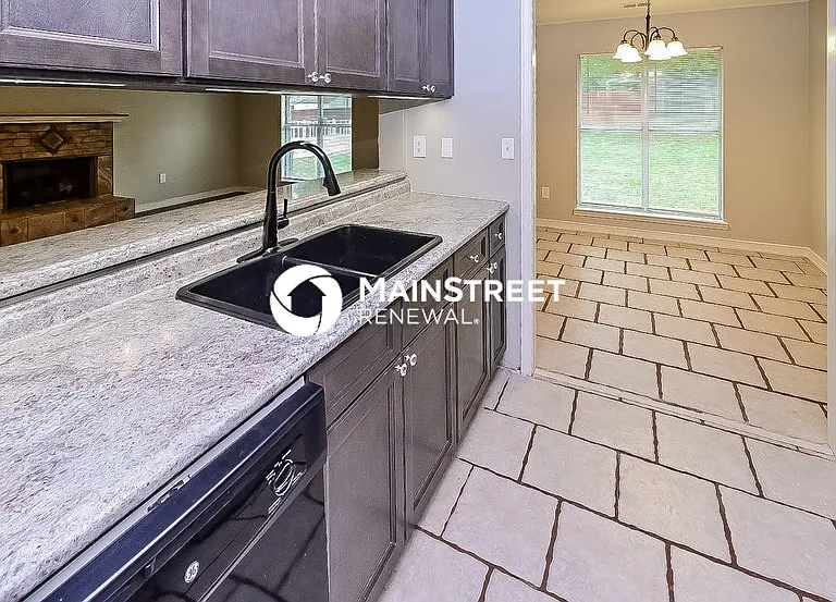 6540 Jamestown Dr — Photo 9