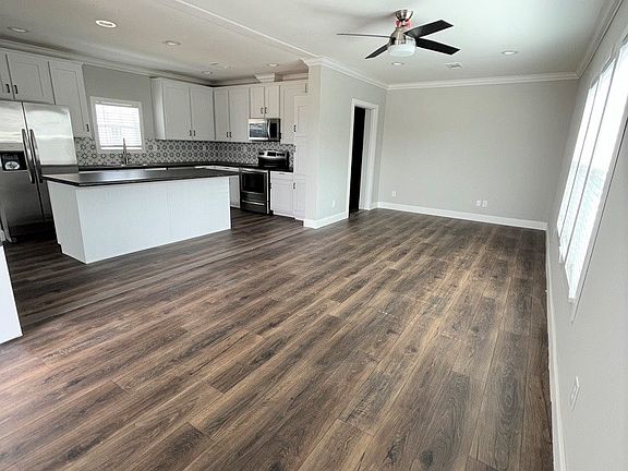 4th image of 736 Abode Ln