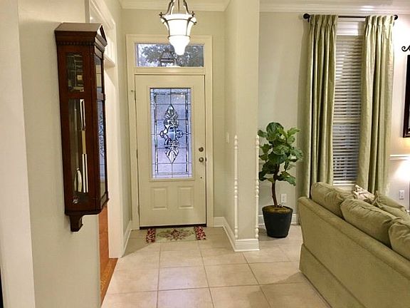 5th image of 7 Garden District Pl