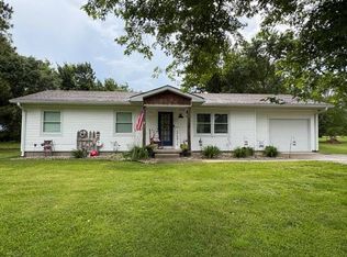 1130 County Road 1865 E, Fairfield, IL 62837