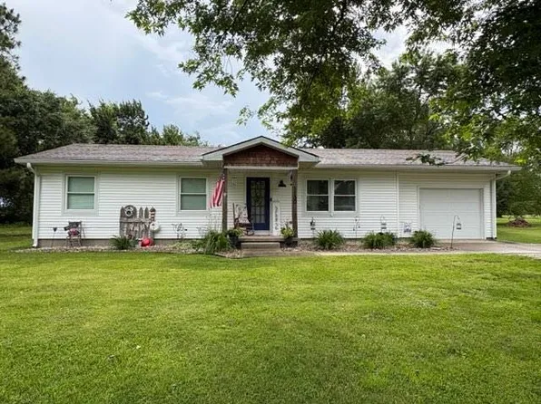 1130 County Road 1865 E, Fairfield, IL 62837