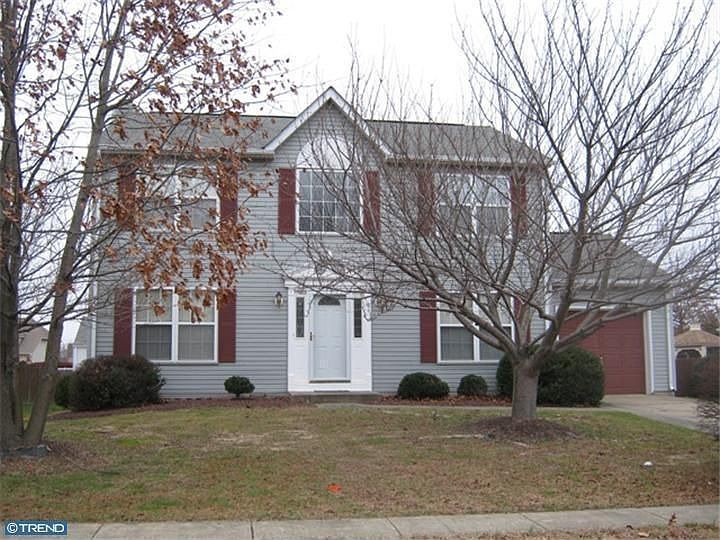 1st image of 24 Montceau Dr