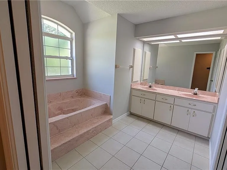 4565 N Allamandra Dr — Photo 17