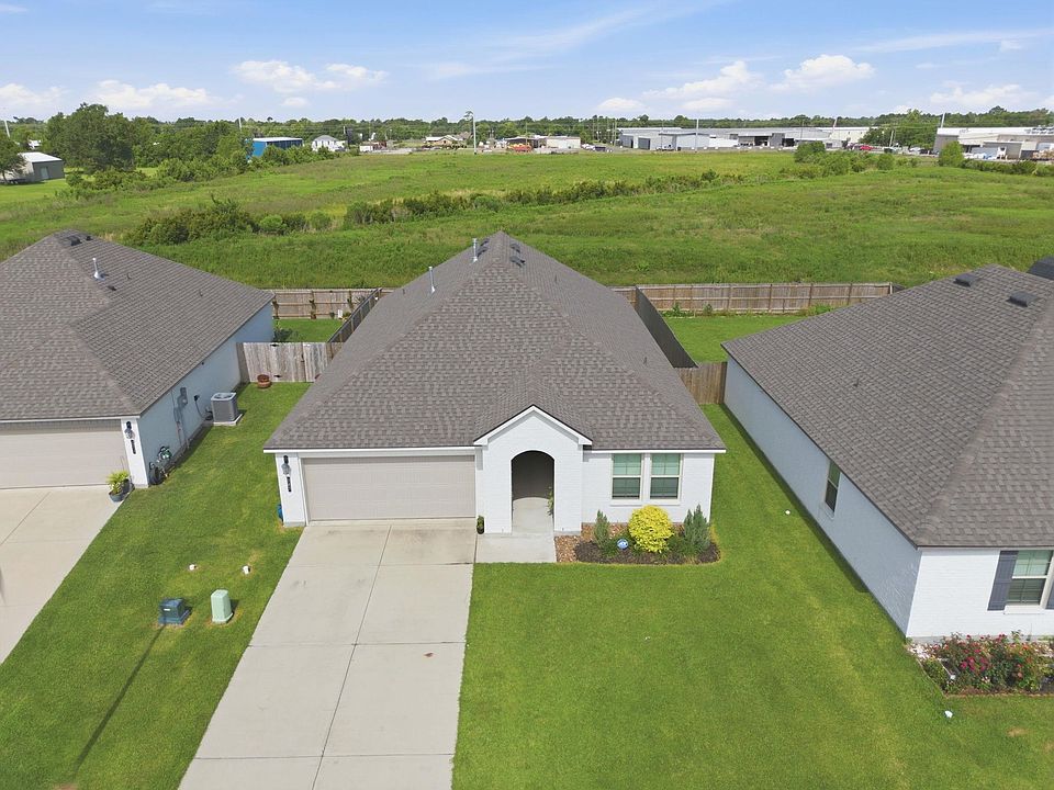 1st image of 267 Dusky Ln