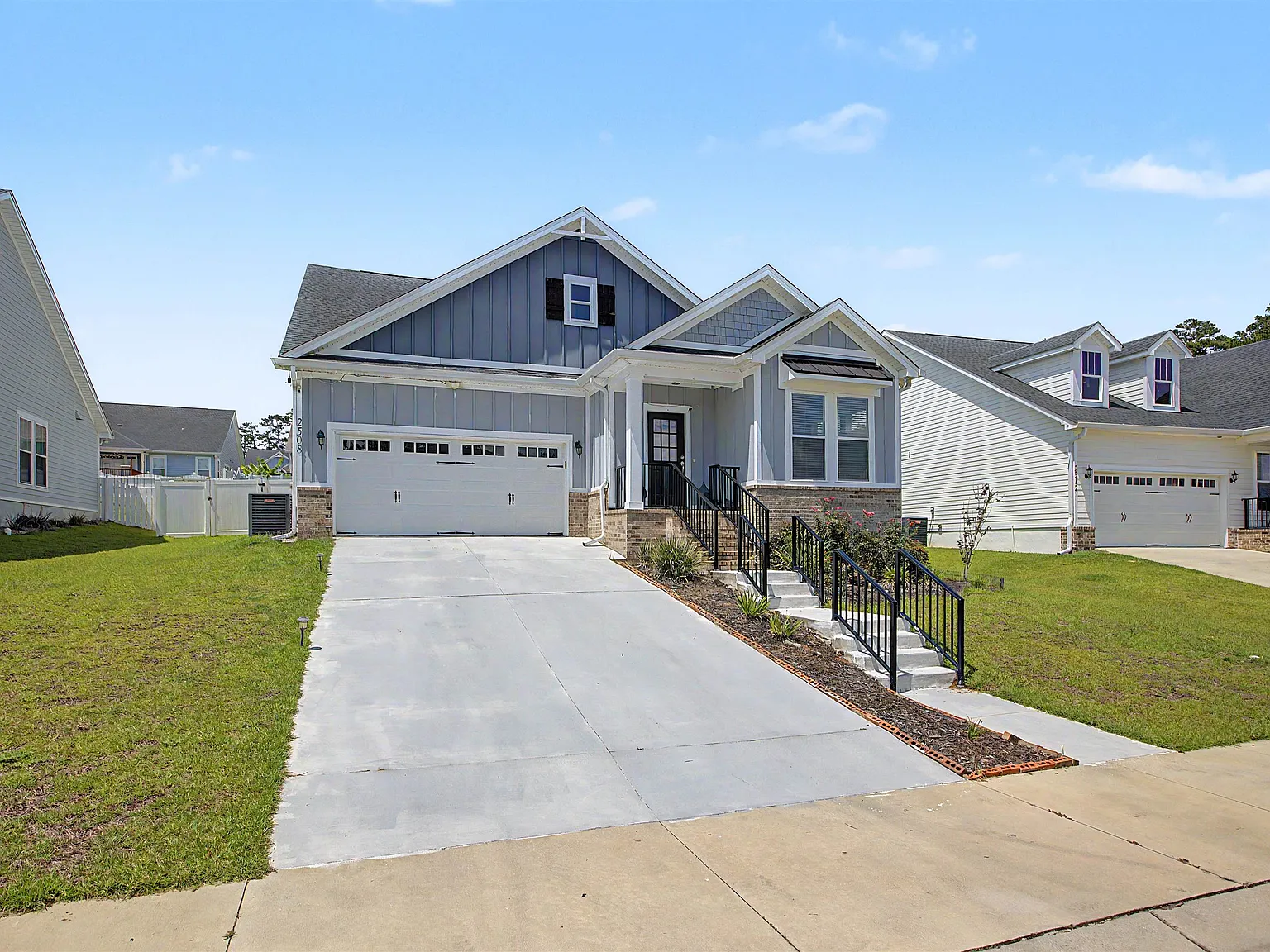 3 bed, 2.5 bath, 2151 sqft, $3,295 — Photo 3