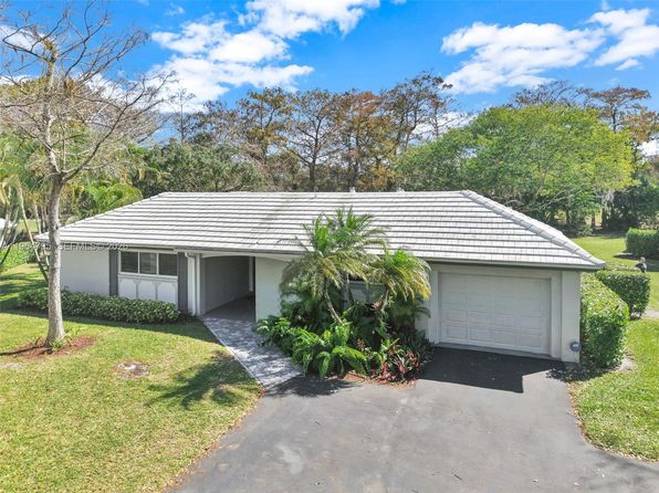 820 E Cypress Ln #V-38