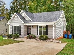 134 Gumtree Ct, Mocksville, NC 27028