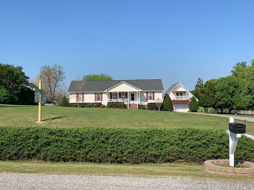 1st image of 65 Lexington Downs Dr