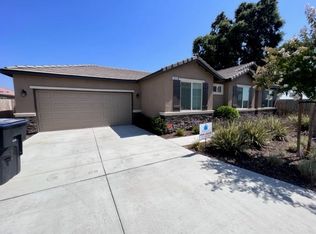 3212 N Rova Ct, Visalia, CA 93291