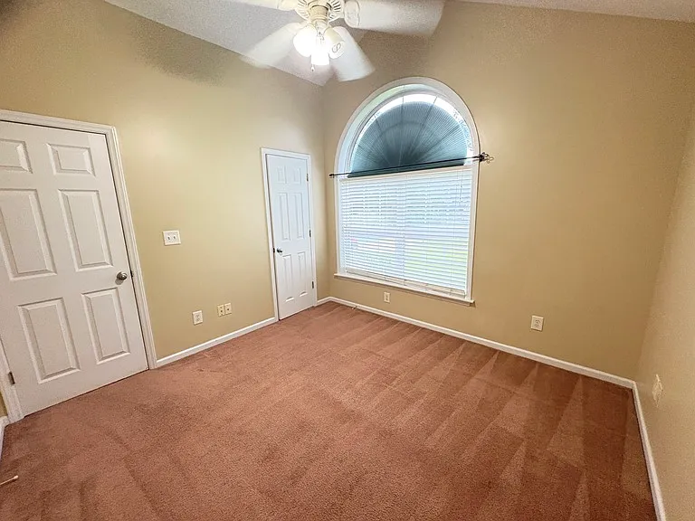 338 Farina Dr — Photo 24