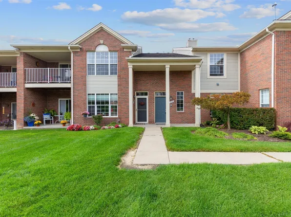 1958 Flagstone Cir, Rochester, MI 48307
