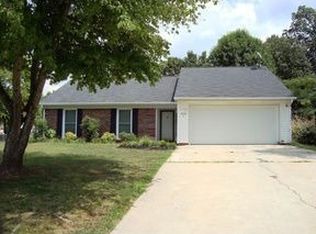 4214 Crabapple Ln, Greensboro, NC 27405