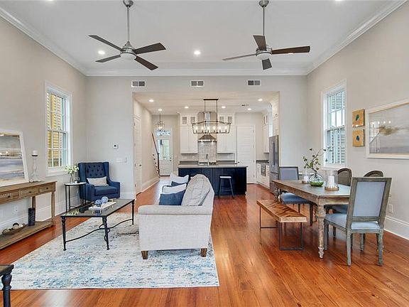 5th image of 3237 Annunciation St