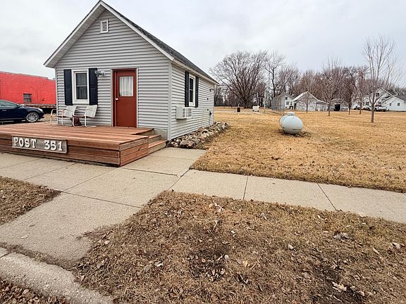 2nd image of 351 Main St