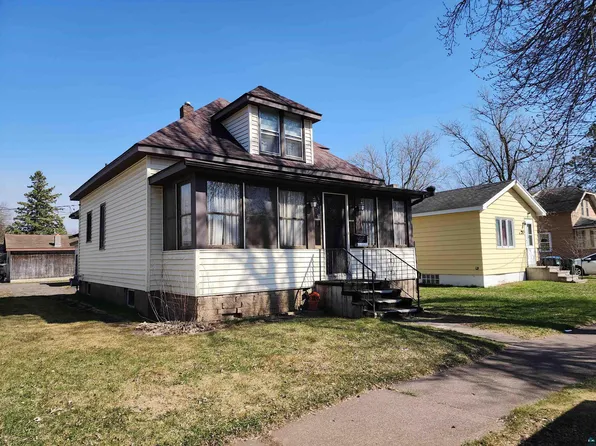 318 19th St, Cloquet, MN 55720